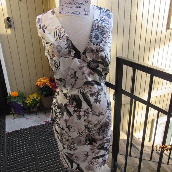 #616  NEW WOMAN'S FLORAL DRESS BY PHASE EIGHT  (SIZE 12US / 16UK) - Picture 4 of 4